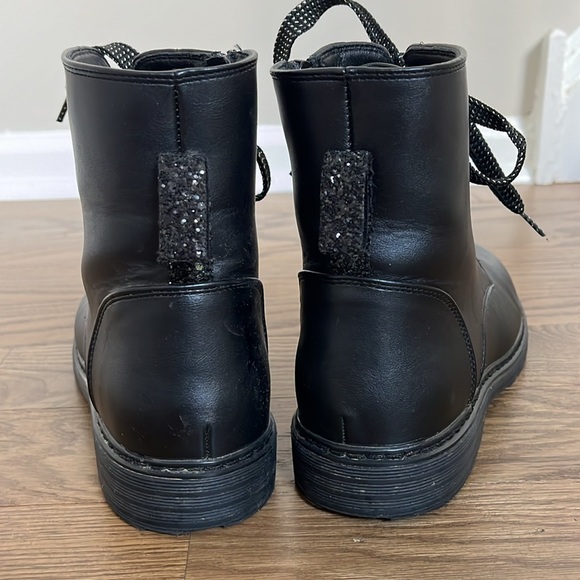 Girls black boots - Picture 4 of 5
